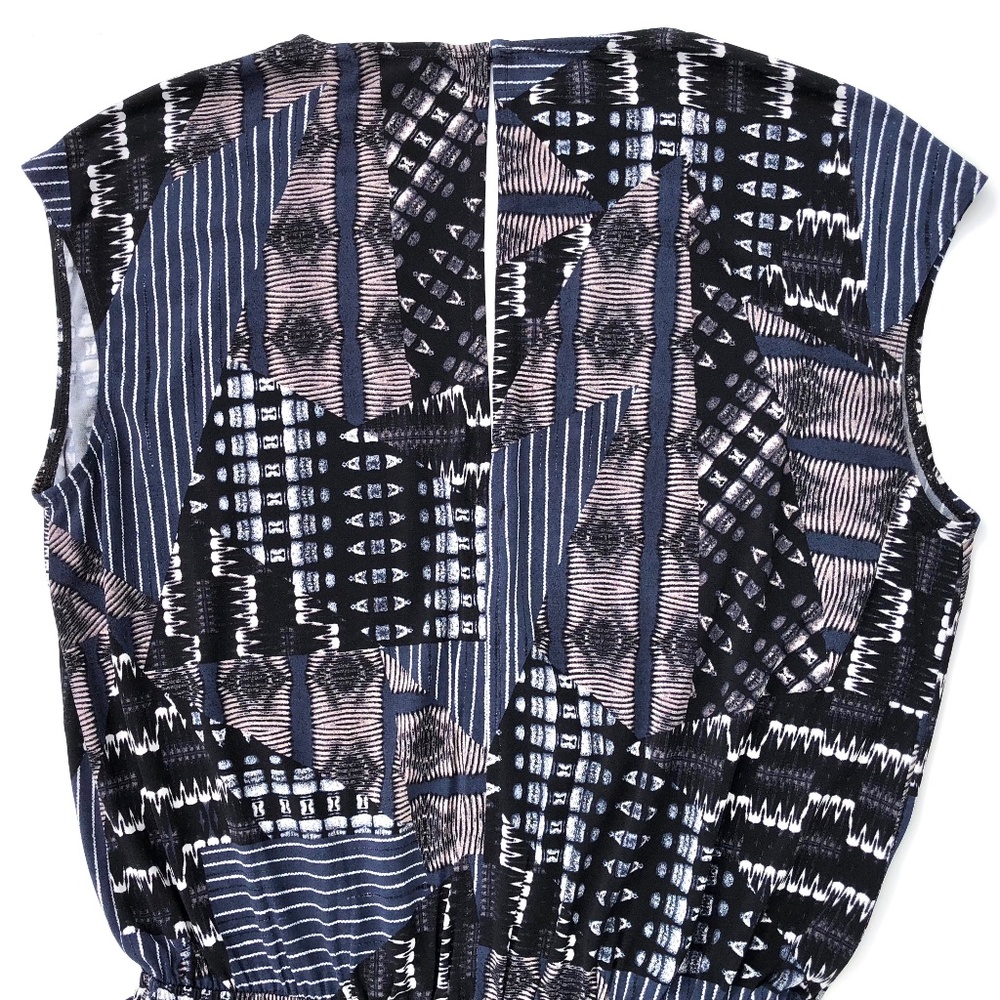 BCBG BCBGeneration romper shorts women XS tribal print deep V neck hidden pocket - Picture 7 of 15